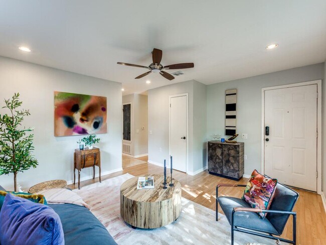 Photo - 1705 Adriane Dr
