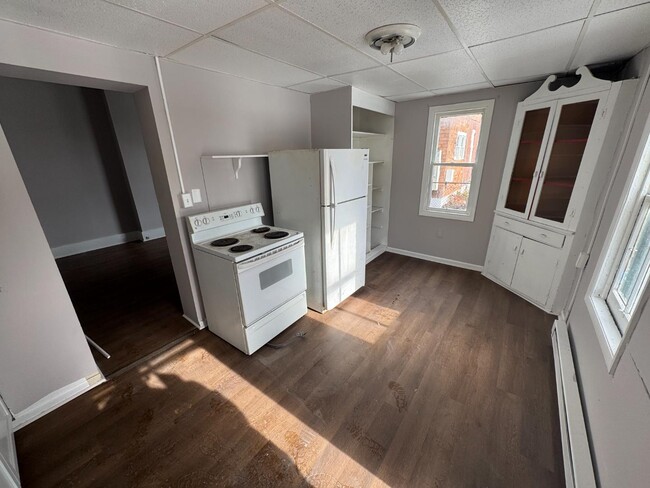 Photo - 727-729 W 4th St