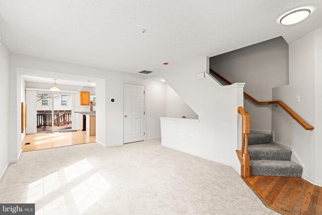 Photo - 8224 Spadderdock Way