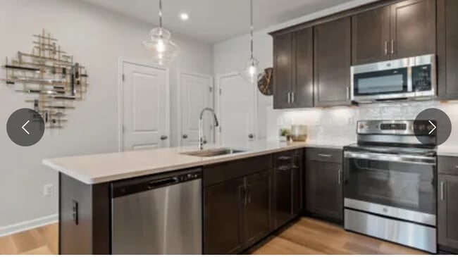 Photo - 658 Brookwood Glen Ter Unit A