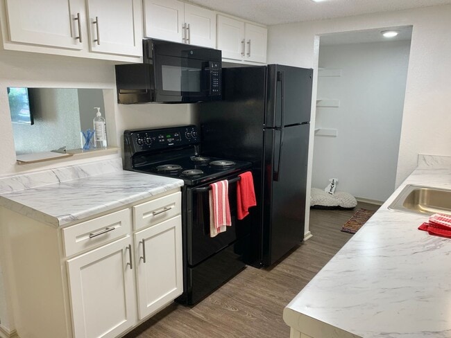 Photo - Quail Hollow Apartments