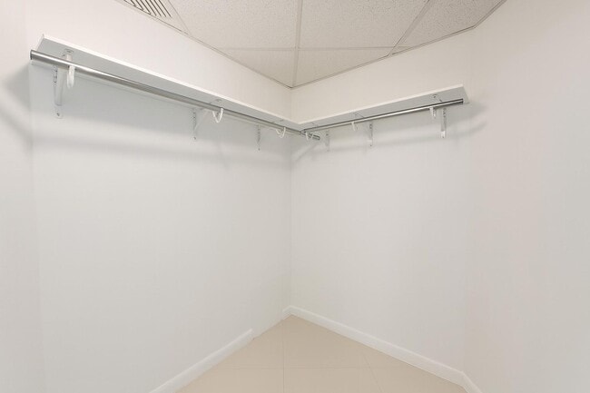 Photo - 475 Brickell Ave Unit 408