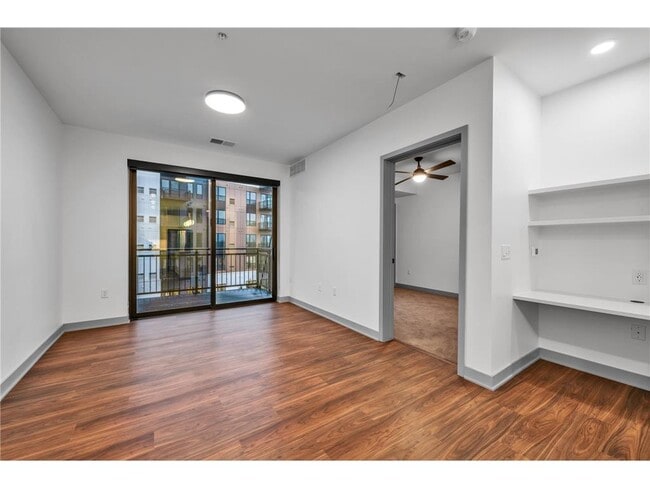 Photo - 640 Wisconsin Ave N Unit 354