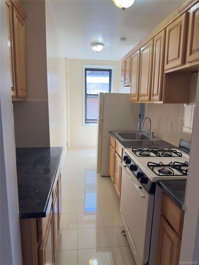 Photo - 149-43 35th Ave