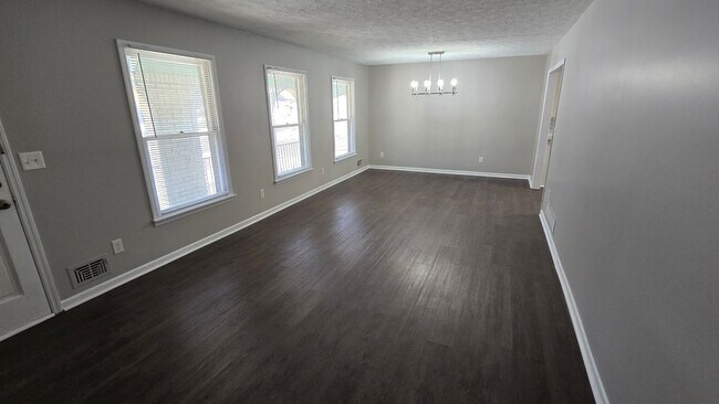 Photo - 4270 E Hamill Dr