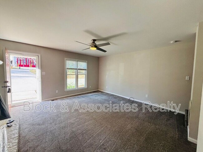 Photo - 2922 Glenridge Dr Unidad A
