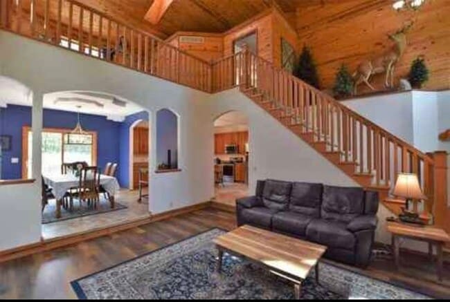 Photo - 969 Riverside Dr