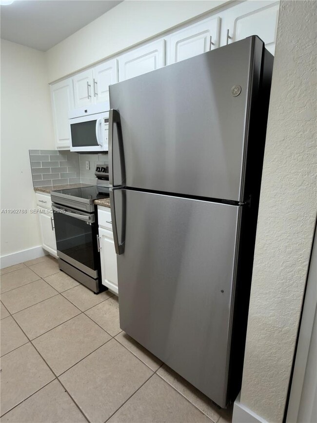 Photo - 2811 N Oakland Forest Dr Unit 102