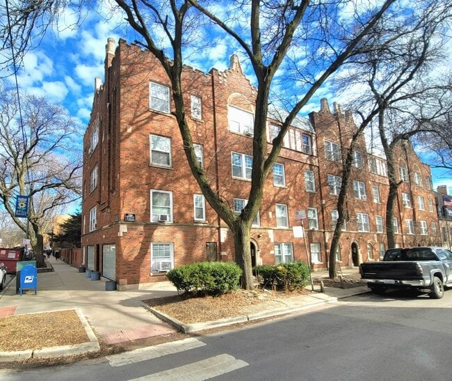 Photo - 2129 N Fremont St Unit J03P