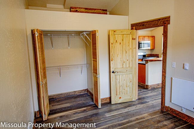 Photo - Lolo Peak Village LP