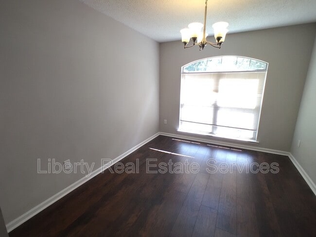 Photo - 101 Wayfair Ln