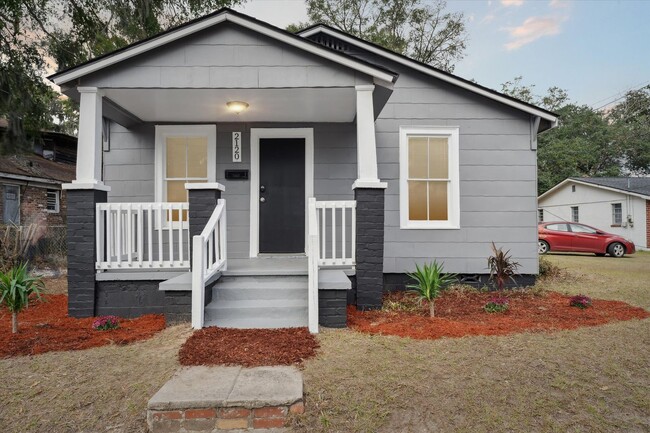 Large 3BR/1BA East Savannah House For Rent - Large 3BR/1BA East Savannah House For Rent