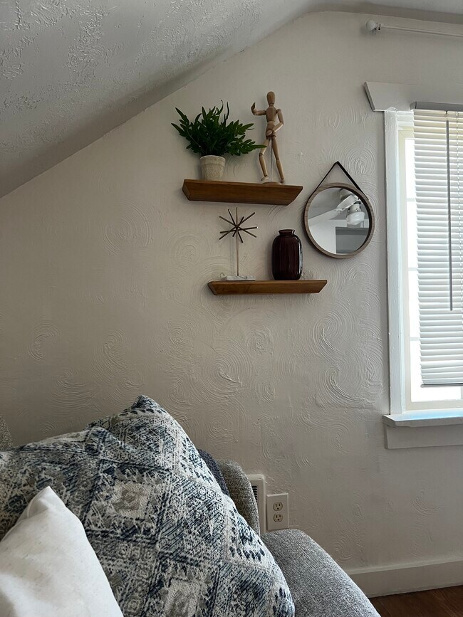 Photo - 348 S Lee Ave Unit 348 . 5