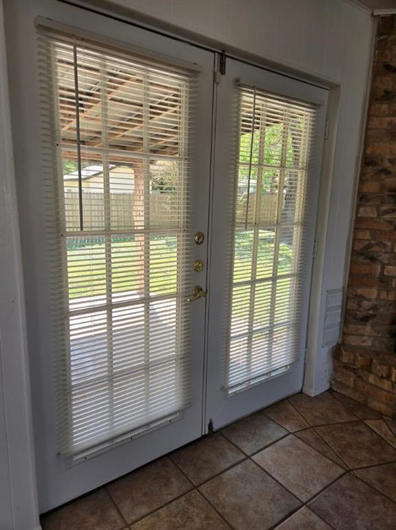 Photo - 103 Spanish Oak Cir