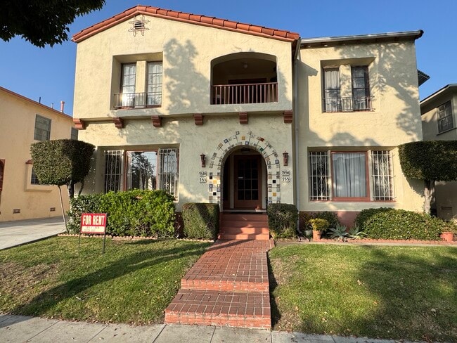 Building Photo - 753 E Doran St Unit 753