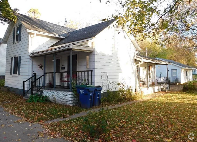 Building Photo - 619 Lincoln Ave Rental