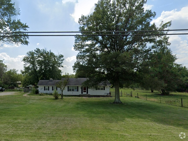 Building Photo - 2853 OH-63 Rental