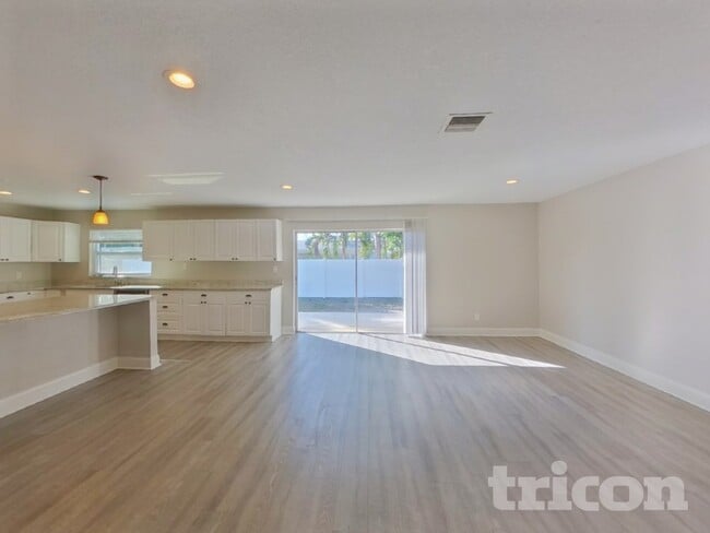 Photo - 6460 33rd Ave N