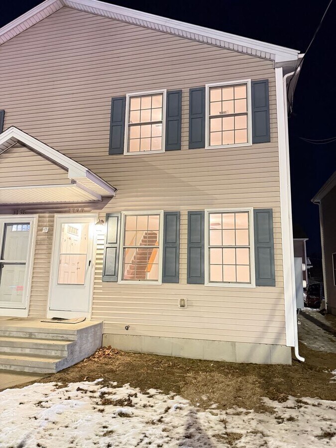 1138-1140 Boston Road - 1138-1140 Boston Road Unidad Unti 1140