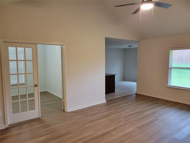 Photo - 1206 Lombardy Dr