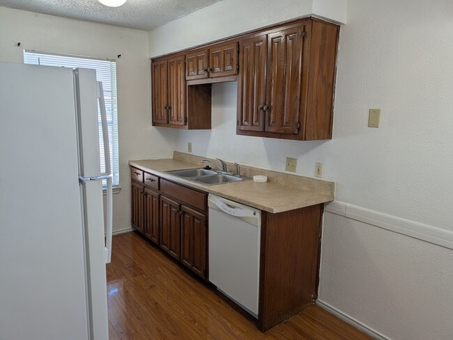Photo - 1019 Burkett St Unit C