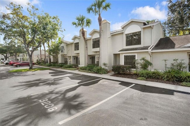 Building Photo - 5100 Burchette Rd Unit 3206