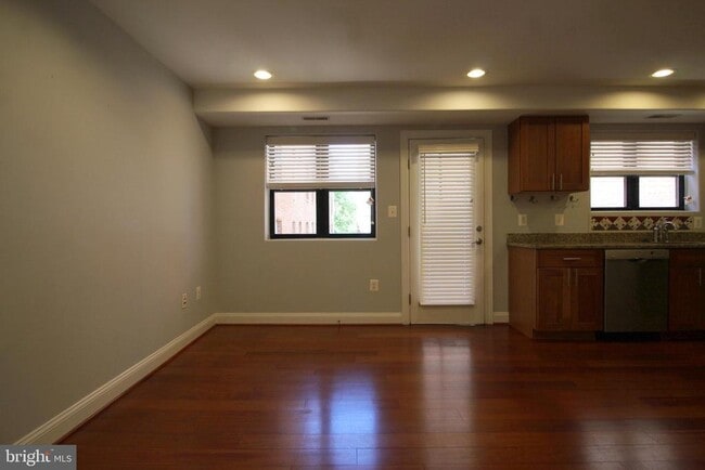 Photo - 1354 Euclid St NW Unit 303B