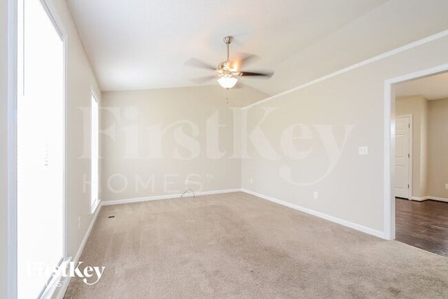 Photo - 1204 Grand Cir