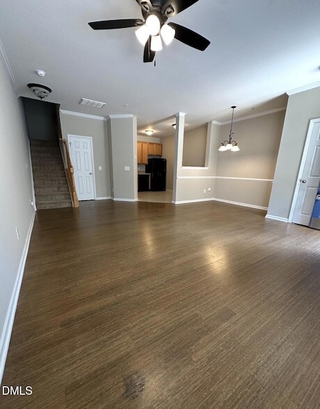 2210 Valley Edge Dr