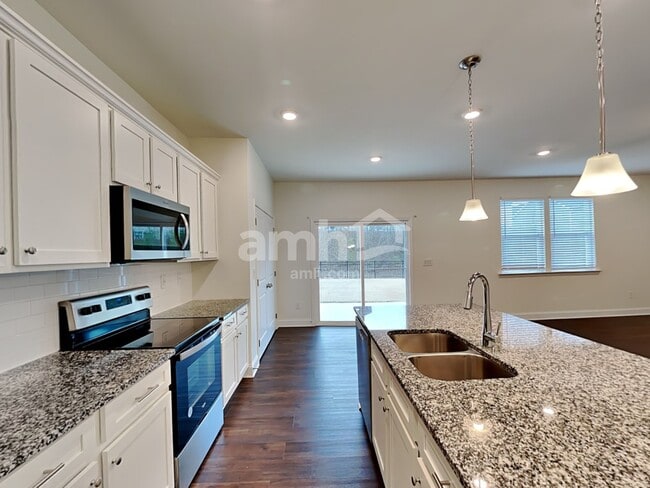 572 Summit View Lane