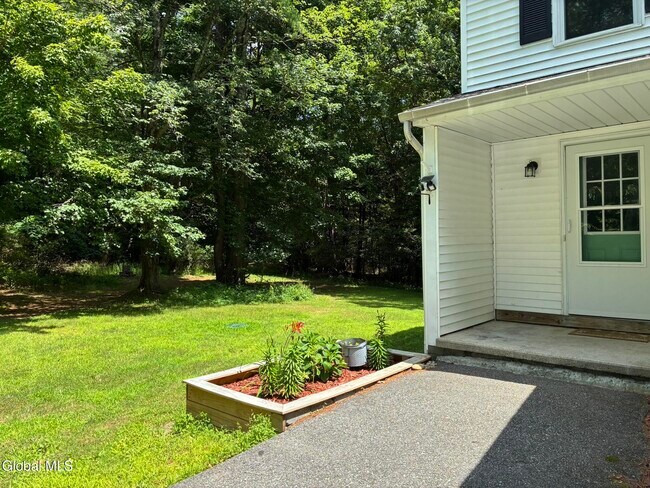 Photo - 57 Goose Hollow Rd
