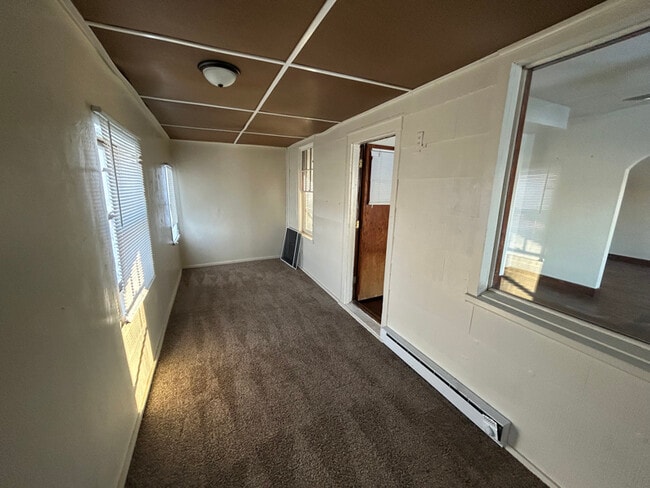 Photo - 1897 E Newberry St