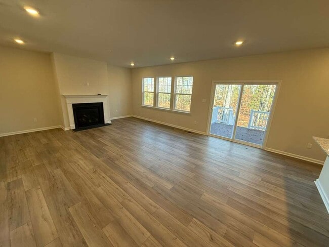 Photo - 6473 Fennec Run