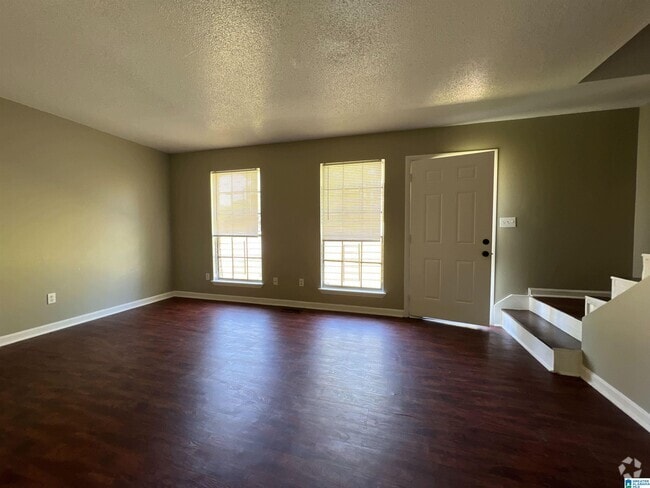 Building Photo - 1717 6th Pl Cir NW Rental