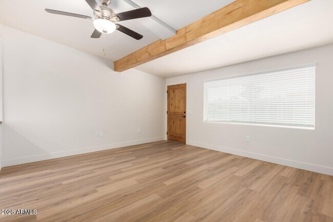 Photo - 6049 W Laurie Ln Unidad Apt 7