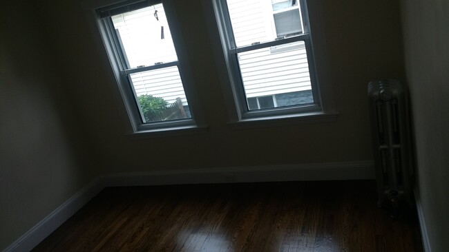 Photo - 117 Burget Ave Unidad 1