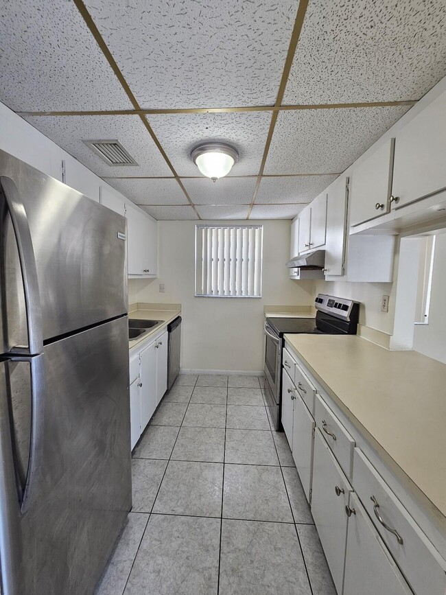 Photo - 1880 N Congress Ave Unidad 310