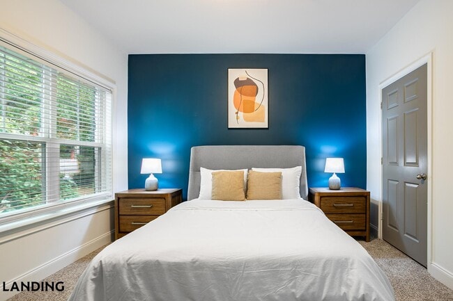 Photo - 925 Canterbury Rd NE Unit 12-1256