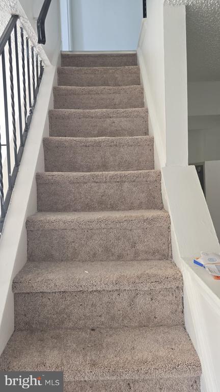 Photo - 485 Potterton Heights