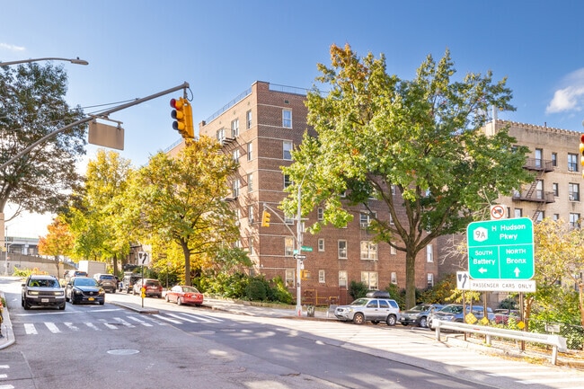 Photo - Lafayette Gardens