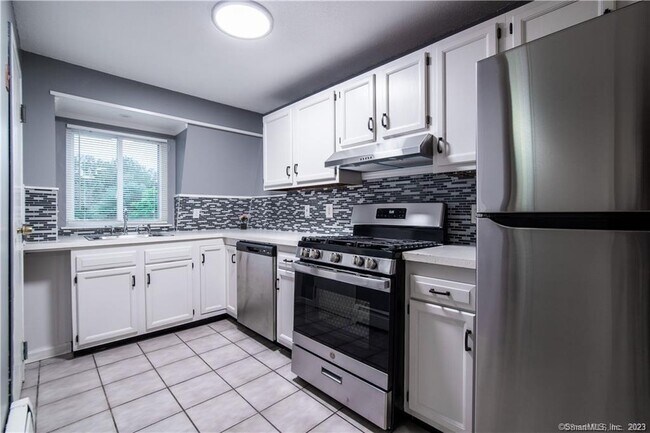 Photo - 21 Evergreene Unit 21