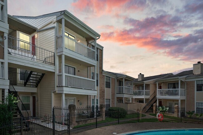 Building Photo - 2750 Holly Hall St Unit 418 Rental
