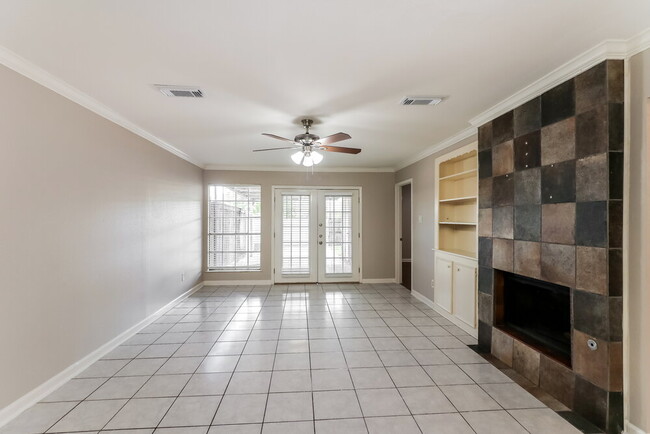 12805 Bexley Dr