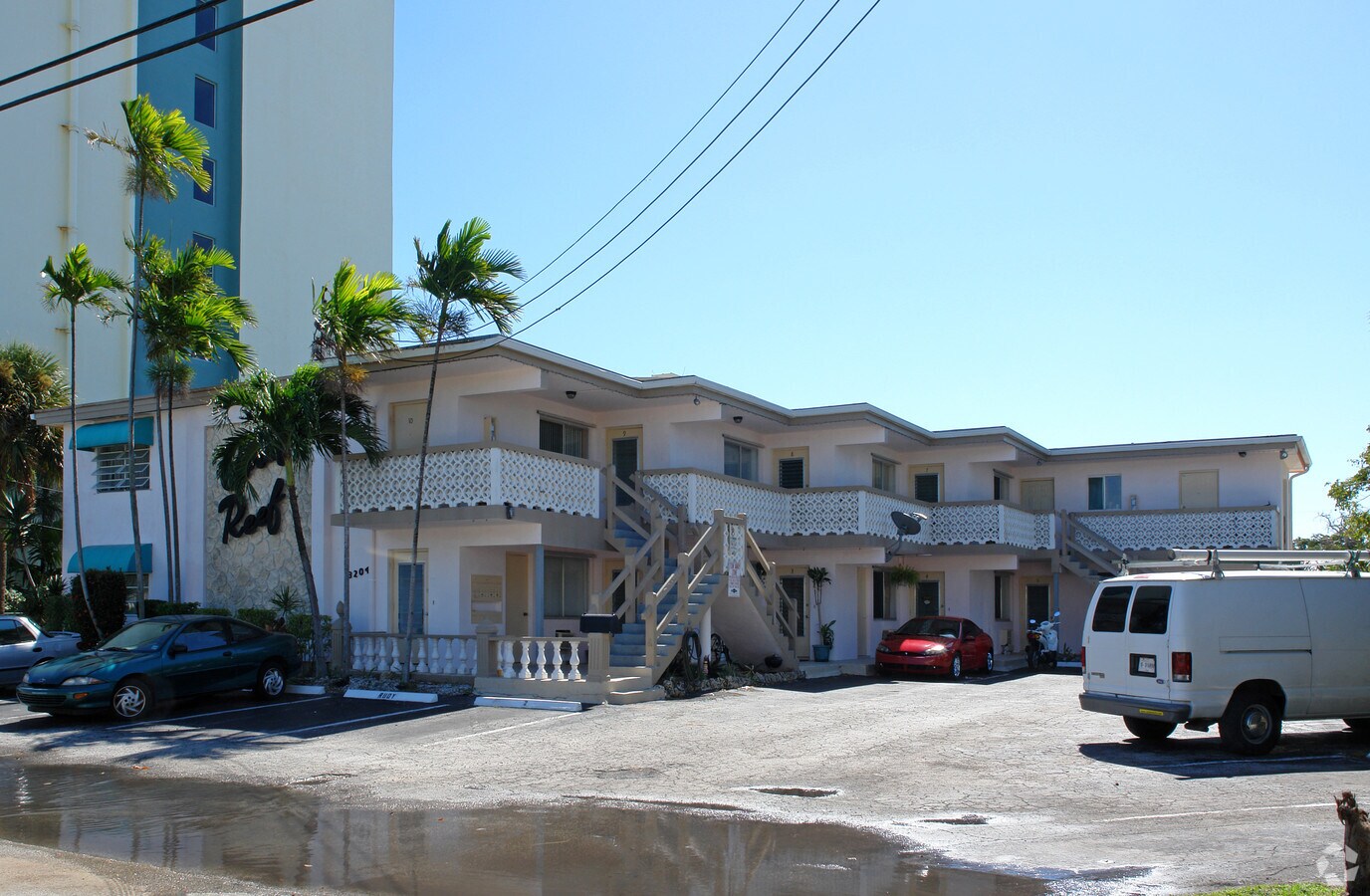 Photo - Coral Reef Apartments