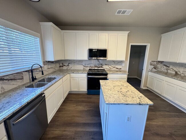 Photo - Move-In Ready Family Home in North San Ant...