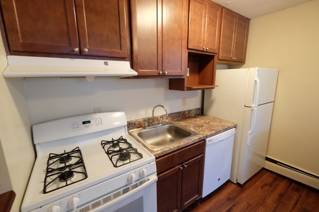 Photo - Bryant Avenue Apartments | 3432