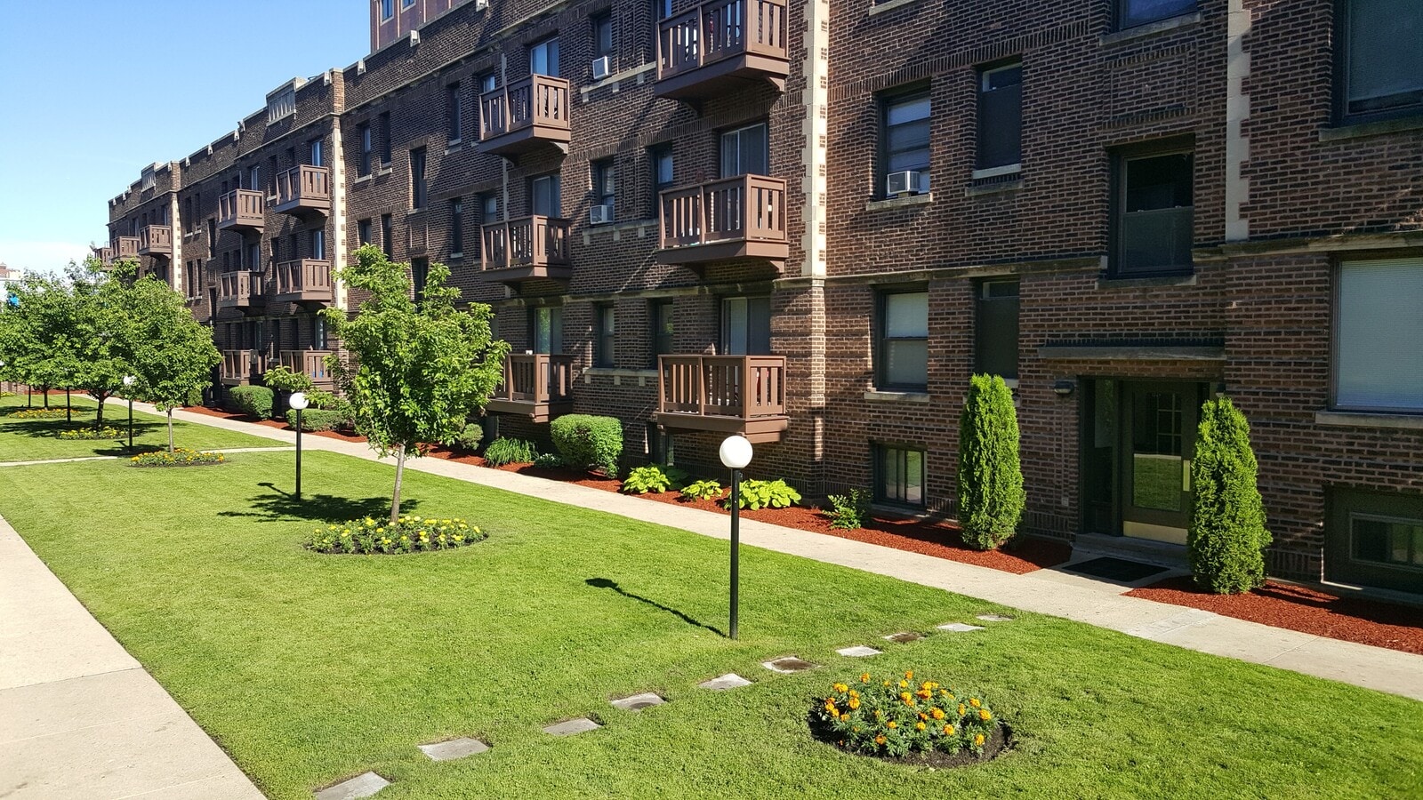 Photo - Dayton Court Apartments