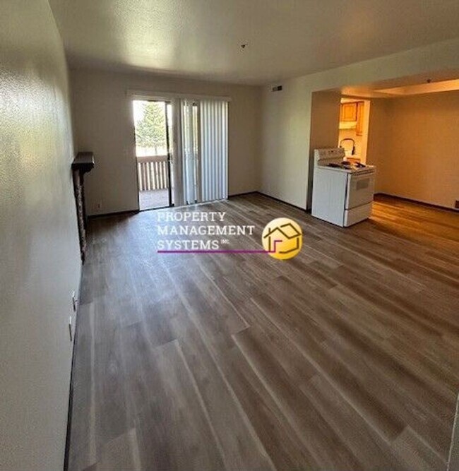 Photo - 69352200#5J Unit #5-J