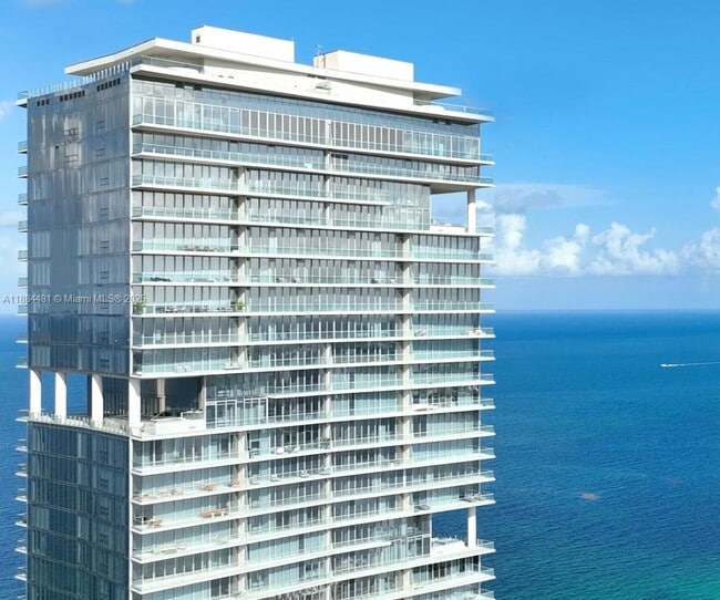 Building Photo - 18501 Collins Ave Unit 5001