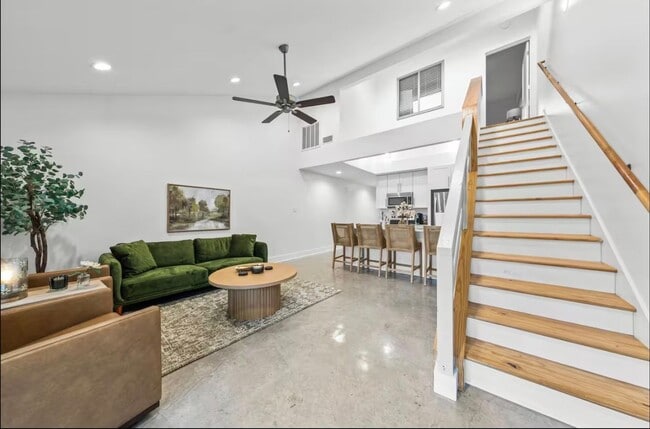 Photo - FOR RENT in LAFAYETTE!